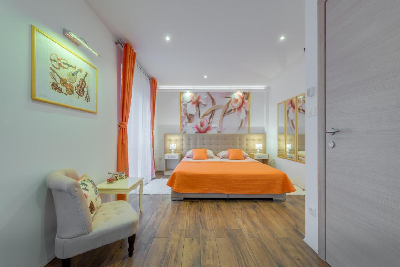 Room&Studio Apartment Just Enjoy Сплит Екстериор снимка