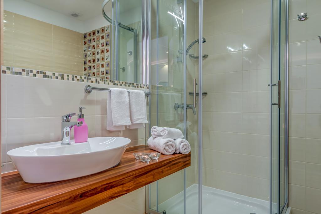 Room&Studio Apartment Just Enjoy Сплит Екстериор снимка