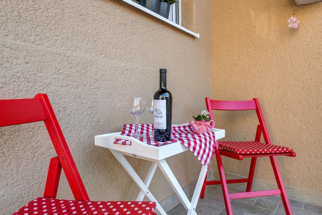 Room&Studio Apartment Just Enjoy Сплит Екстериор снимка