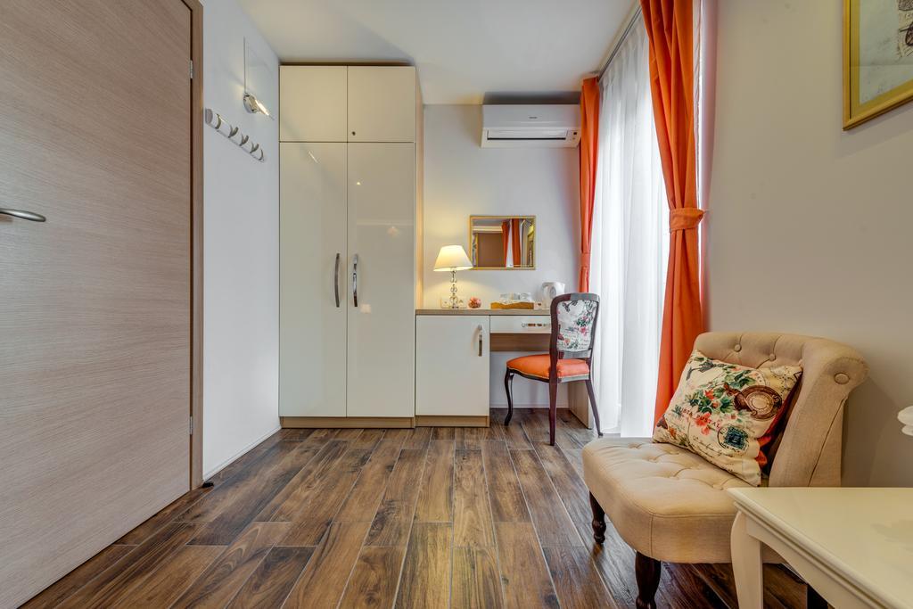 Room&Studio Apartment Just Enjoy Сплит Екстериор снимка
