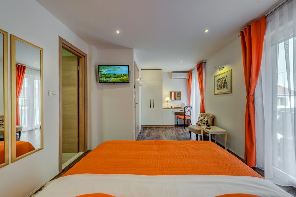 Room&Studio Apartment Just Enjoy Сплит Екстериор снимка